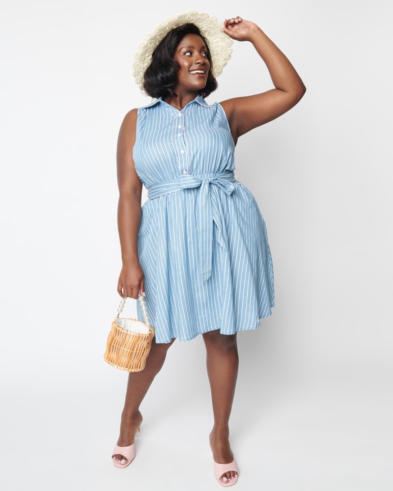 Front of a model wearing a size 4X Unique Vintage Curve Blue & White Striped Heart Buttoned Flare Dress in Blue & White Stripe by Unique Vintage. | dia_product_style_image_id:298582